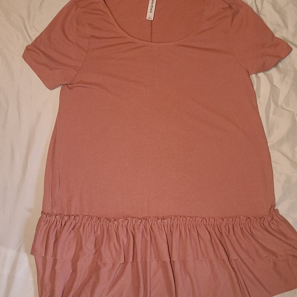 ZENANA RUFFLE BOTTOM SHIRT - Picture 2 of 2